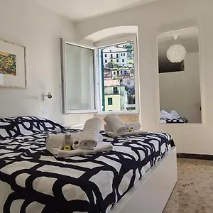 https://enjoy-relax-house-of-miti-5-terre-riomaggiore.hotelitalianriviera.com