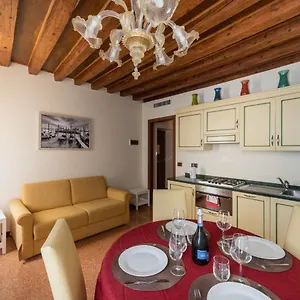 https://ve-nice-suite-san-marco-c4439.hotelinveneto.com