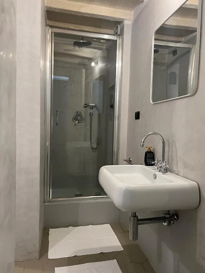Unique And Antique Apartment Florence